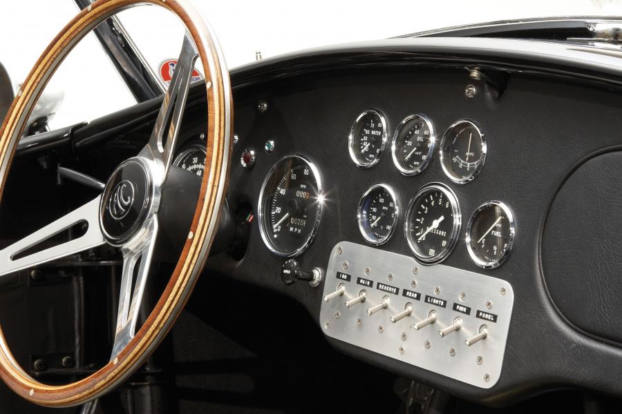  Shelby Cobra 289 Roadster Le Mans Racing Car 1963 года  (фото 4 из 10)